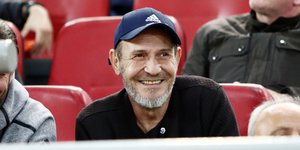 Ο Αλέκος Αλεξανδρής στις κερκίδες του Καραϊσκάκης