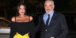 Η Σίλια Κριθαριώτη πήγε στον γάμο της Θεοδώρας Γλύξμπουργκ και έκανε δύο «οσκαρικές» εμφανίσεις 