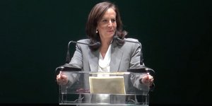 Διαμαντοπούλου: Συγκίνηση στην ομιλία της στην Κοζάνη -«Εδώ είναι η βάση μου, εσείς είστε οι άνθρωποί μου»