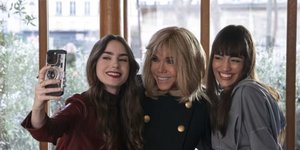 Η Μπριζίτ Μακρόν στο «Emily in Paris»