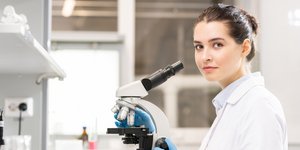 Πρόγραμμα Υποτροφιών και Πρακτικής Άσκησης της DEMO ABEE