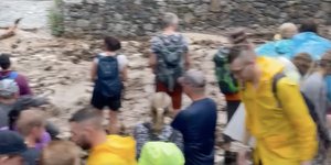 Τουρίστες εγκλωβίστηκαν στο φαράγγι της Σαμαριάς μετά από ισχυρή νεροποντή