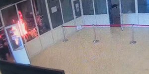 Φωτιά στο Κοινοβούλιο της Ρουμανίας 