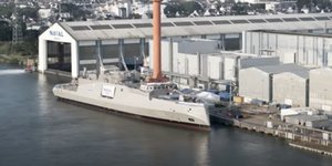 Η καθέλκυση της 2ης φρεγάτας Belharra, «Νέαρχος»