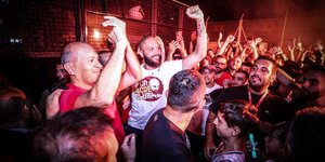 Λατρεία για Φουρνιέ από τους οπαδούς του Ολυμπιακού
