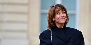 Το πιο στιλάτο κούρεμα για γυναίκες άνω των 50 το έκανε μια Γαλλίδα ηθοποιός