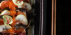 Salmon tataki σολομός asian food πιάτο