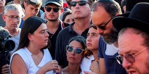 Ισραήλ: Πλήθος κόσμου στην κηδεία του Ισραηλινοαμερικανού ομήρου Χερς Γκόλντμπεργκ-Πόλιν