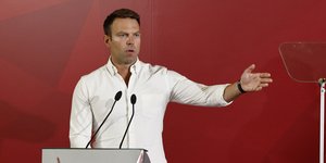 Ο Στέφανος Κασσελάκης στην Κεντρική Επιτροπή του ΣΥΡΙΖΑ