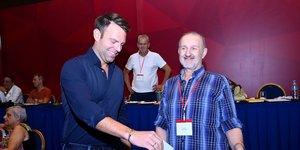 Ο Στέφανος Κασσελάκης ψηφίζει