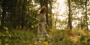 H Κέιτ Μίντλετον περπατάει στο δάσος