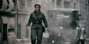 Η Κέιτ Γουίνσλετ ως «Lee»
