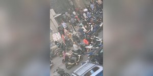 Λίβανος: Εκατοντάδες μέλη της Χεζμπολάχ τραυματίστηκαν από έκρηξη στους βομβητές τους