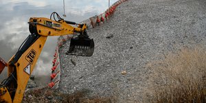 Απομακρύνθηκε το 99% των νεκρών ψαριών από τον Παγασητικό