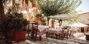 The old tavern of Psarras