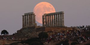 Πανσεληνος στο Σούνιο