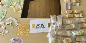 Χρήματα σε τραπέζι, ΕΛ.ΑΣ.