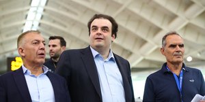 Κυριάκος Πιερρακάκης, Γιάννης Βρούτσης