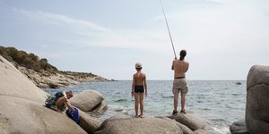 ψαρεμα στα βραχια