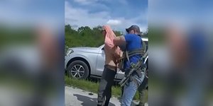 Ντόναλντ Τραμπ: Βίντεο από την στιγμή που συλλαμβάνεται ο ύποπτος για τη νέα απόπειρα δολοφονίας