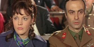 Η «άσημη» ταινία του Μπάρκουλη που έκοψε 800.000 εισιτήρια αλλά ξεχάστηκε απ’ όλους