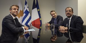 Τριμερής σύνοδος Ελλάδας-Κύπρου-Γαλλίας 