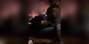 Συγκλονιστικό βίντεο λίγο έξω από το Δερβένι -Όλη η πλαγιά έχει τυλιχθεί στις φλόγες