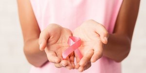 χερια ροζ κορδελακι