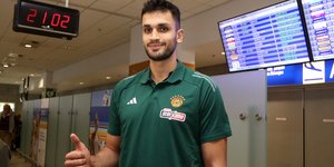 Ομέρ Γιουρτσεβέν