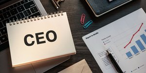 CEO γραφειο