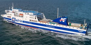 Βλάβη στο πλοίο «AF Claudia» με προορισμό την Πάτρα