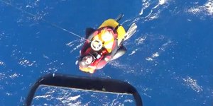 Καρέ καρέ η διάσωση στη Λέρο