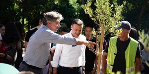 Χαρης Δούκας στο αλσος Παγκρατίου 