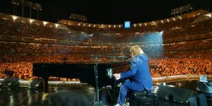 Το τρέιλερ του «Elton John Never Too Late», πριν την προβολή του στο Φεστιβάλ της Νέας Υόρκης