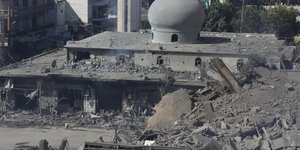 Βομβαρδισμένο κτίριο στον Λίβανο