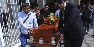 φερετρο σε τρειλερ