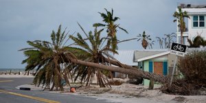 Καταστροφές στη Φλόριντα από τον κυκλώνα Μίλτον