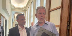 Χάρης Δούκας, Παύλος Γερουλάνος