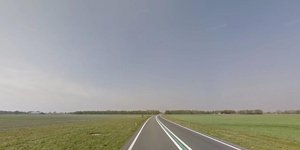 Δρόμος με διπλή διαχωριστική γραμμή 