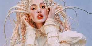 Η πρώην σύντροφος του Έλον Μασκ, Grimes