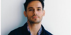 Hermès Beauty: Ο Έλληνας Creative Director φέρνει χρώμα και μαγεία στο μακιγιάζ