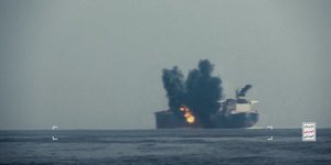Έκρηξη στο τάνκερ Cordelia Moon μετά από επίθεση των Χούθι ανοικτά της Υεμένης