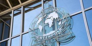 Interpol σημα