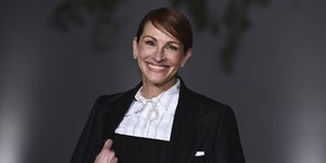 Η Τζούλια Ρόμπερτς υιοθετεί το ιδανικό κούρεμα για γυναίκες άνω των 50 -Θέλει ελάχιστο styling