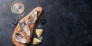 κρασι στρειδια