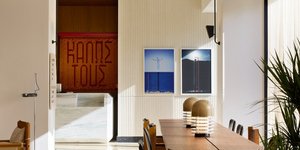 Ανακαλύψτε ένα ξενοδοχείο της Αθήνας που λειτουργεί και ως ρετρό κολυμβητήριο