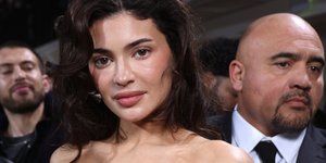 Η Kylie Jenner στην επίδειξη Jean Paul Gaultier Haute Couture Άνοιξη/Καλοκαίρι 2024 στο πλαίσιο της Εβδομάδας Μόδας του Παρισιού στις 24 Ιανουαρίου 2024