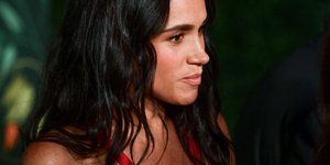 Η Μέγκαν Mάρκλ με μια νέα, εντυπωσιακή εμφάνιση εμπνευσμένη από την πριγκίπισσα της Ουαλίας