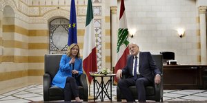 Η Τζόρτζια Μελόνι με τον πρωθυπουργό του Λιβάνου