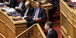 Ο πρωθυπουργός Κυριάκος Μητσοτάκης και ο Νίκος Ανδρουλάκης
